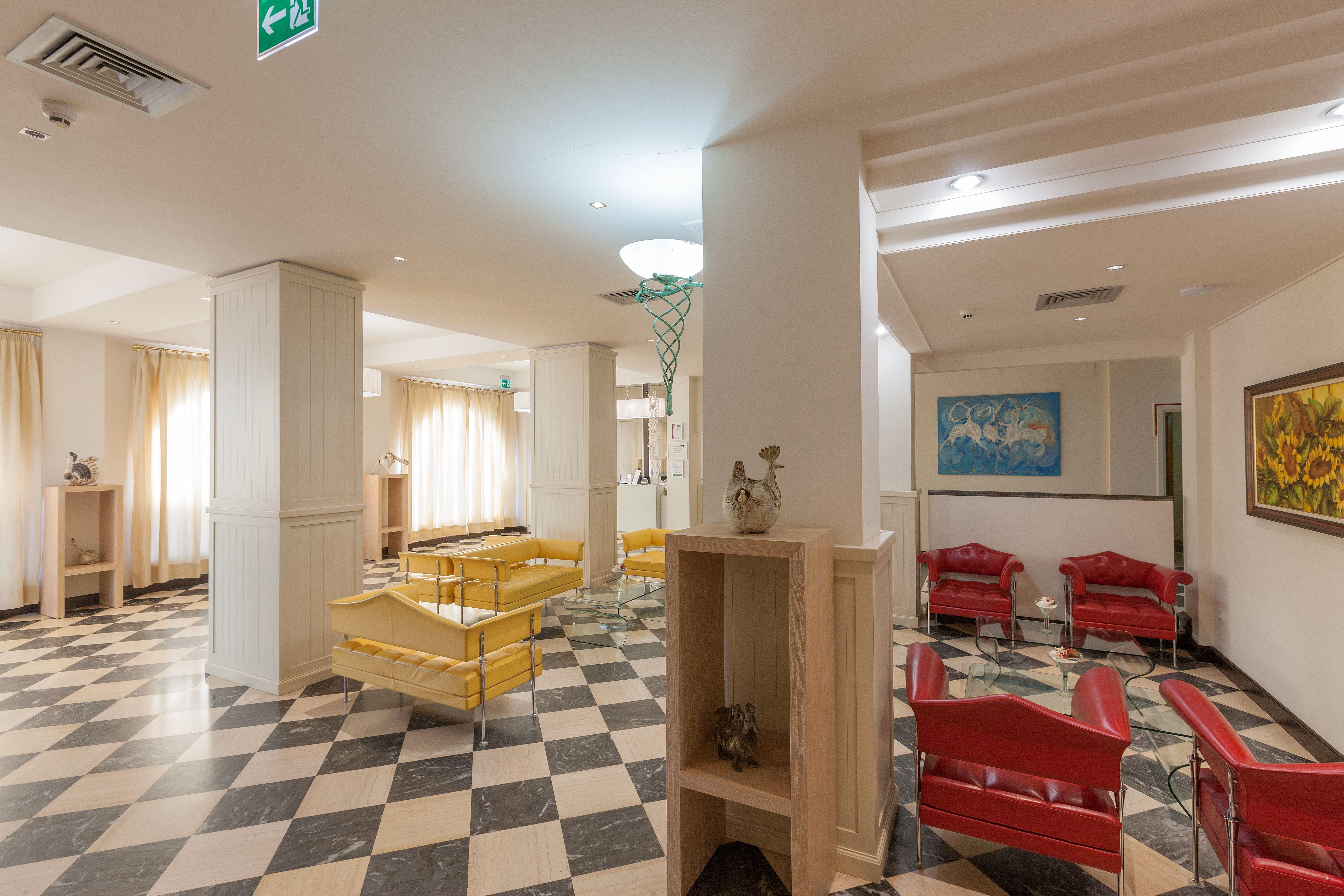 Catalunya Hotel 4*