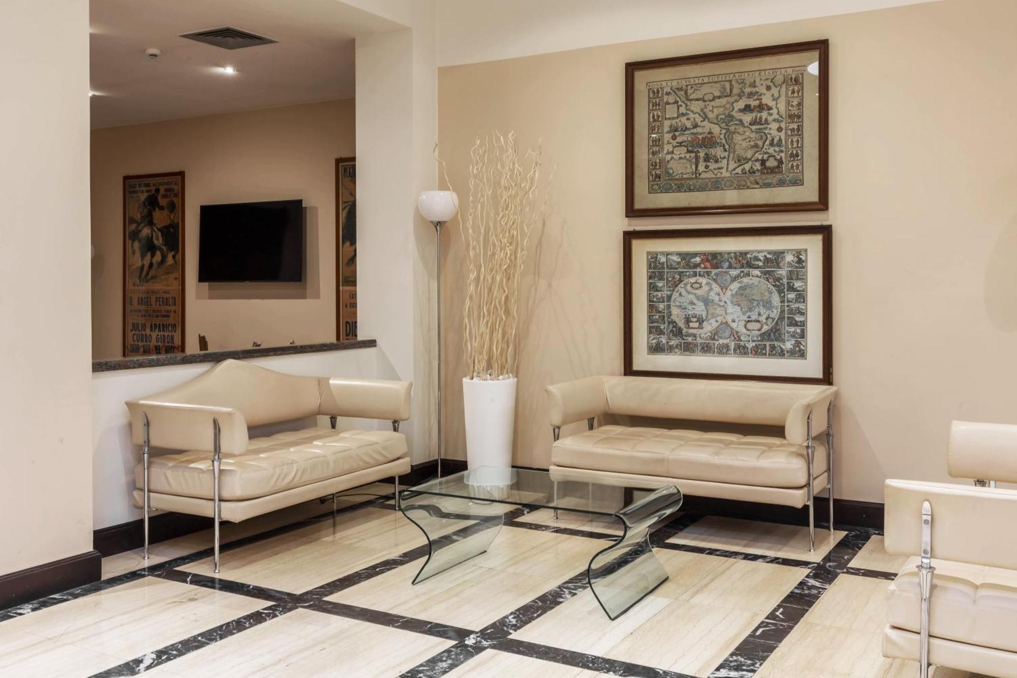 Hotel Catalunya 4*
